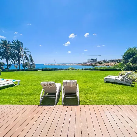 Villa Erato Seafront Luxury *