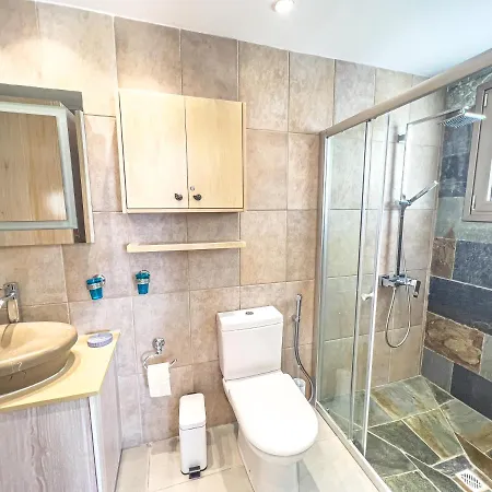 Erato Seafront Luxury וילה *